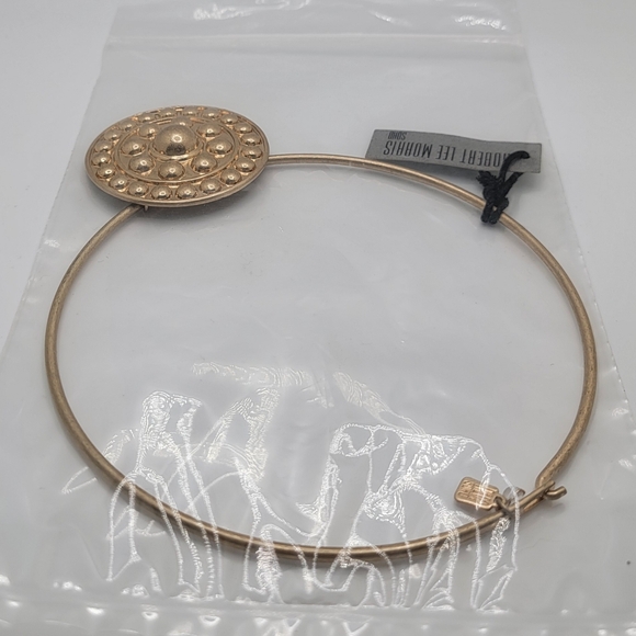 Robert Lee Morris Soho Women's Shield Pendant Round Wire Collar Necklace, Gold, - Picture 13 of 13